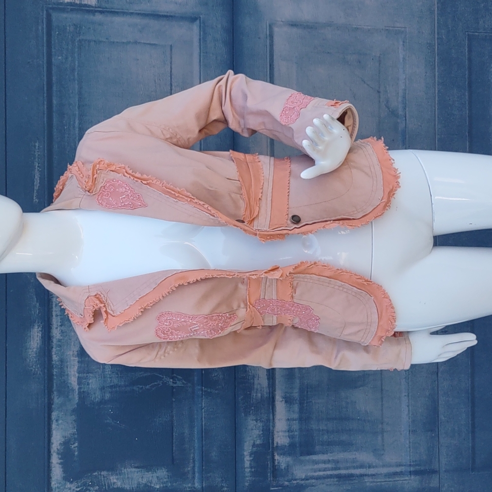 BISOU BISOU by Michele Bohbot Hand Crafted Summer Blazer
